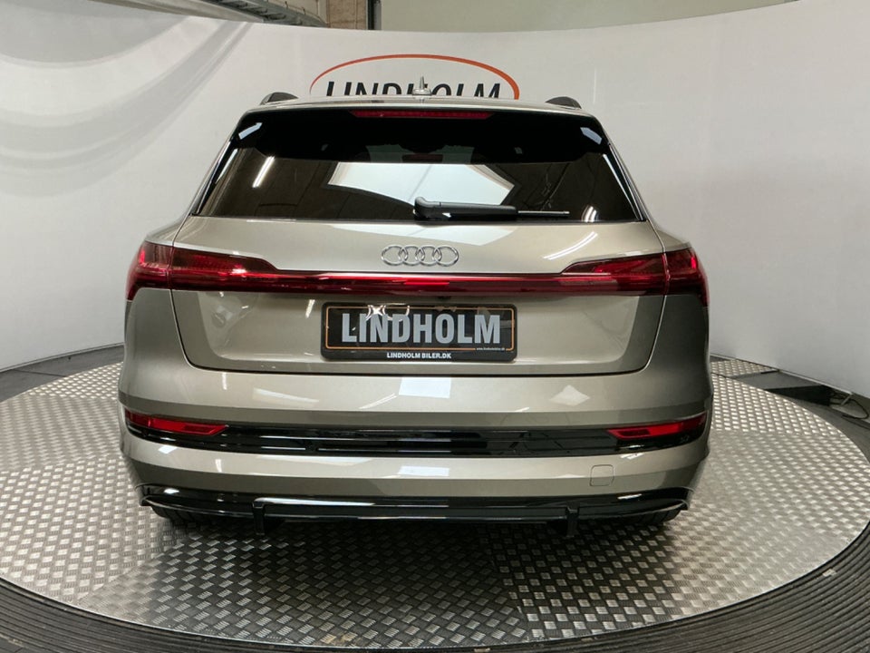 Audi e-tron 55 S-line quattro 5d