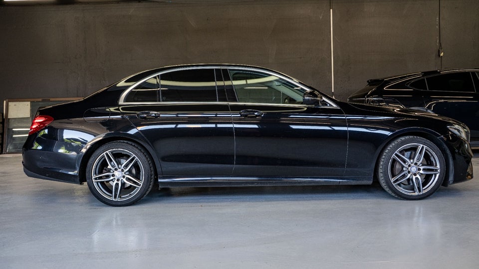 Mercedes E220 d 2,0 AMG Line stc. aut. 5d