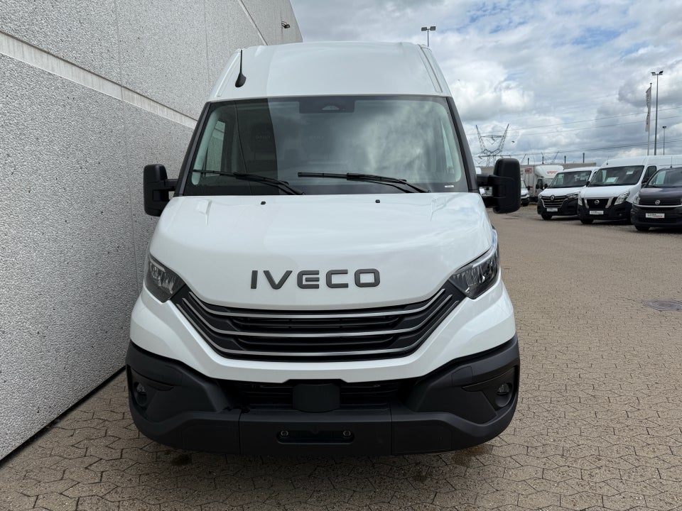 Iveco Daily 3,0 35S18 12m³ Van AG8
