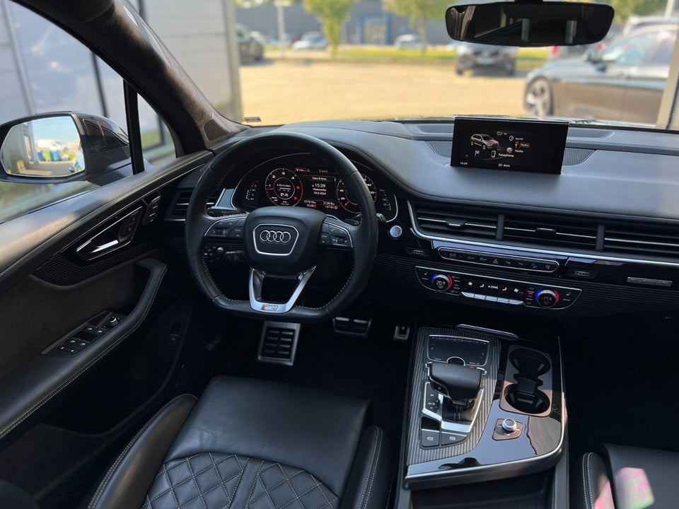 Audi Q7 3,0 TDi 272 S-line quattro Tiptr. 7prs 5d