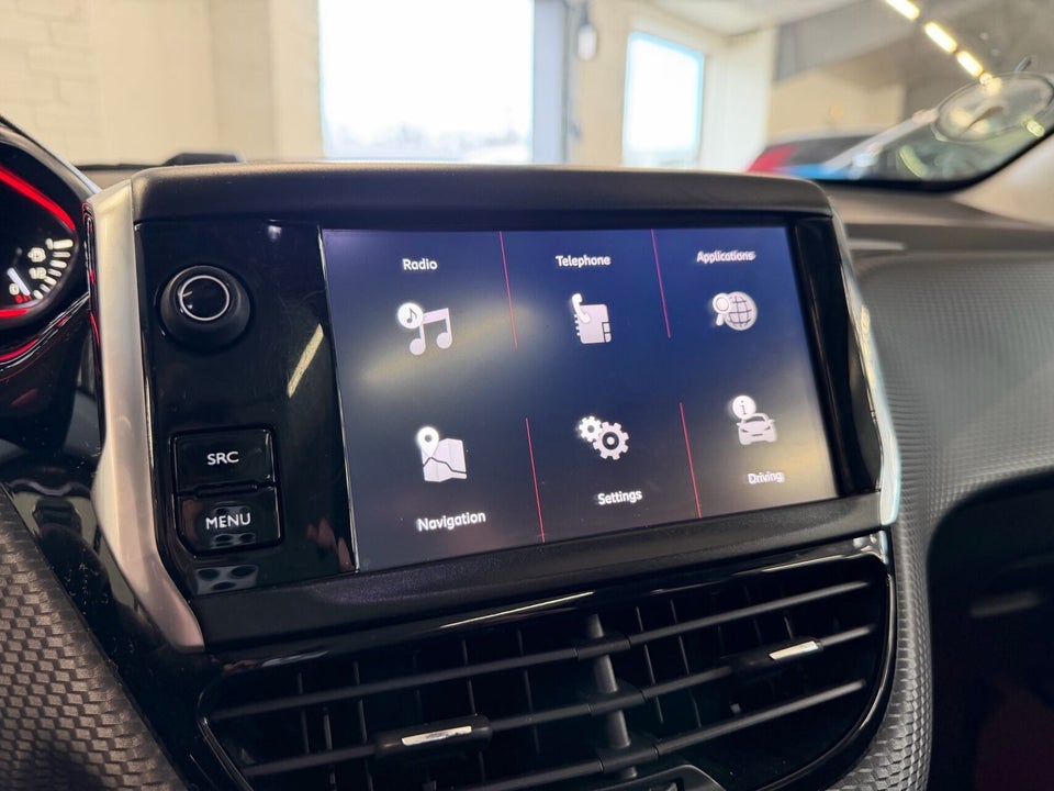 Peugeot 2008 1,6 BlueHDi 120 GT Line Sky 5d