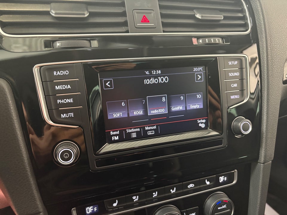 VW Golf VII 2,0 TDi 150 Highline DSG BMT 5d