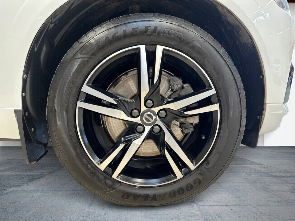 Volvo XC60 2,0 T5 250 R-Design aut. 5d