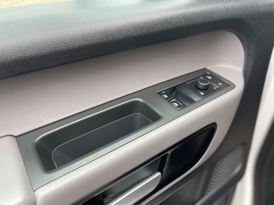 VW ID.Buzz 77 Style Van 5d