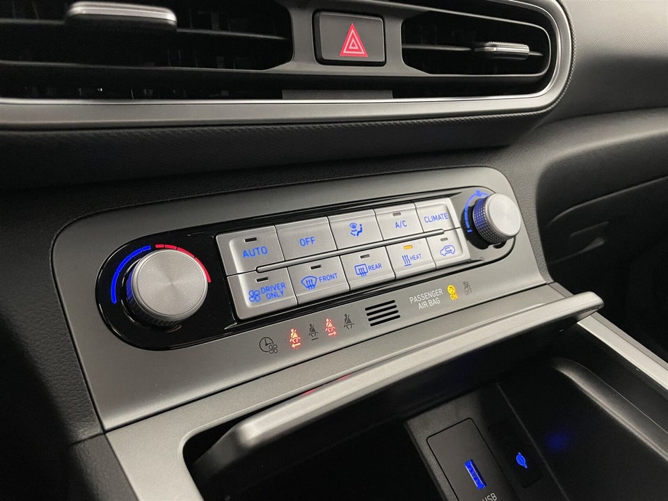 Hyundai Kona 64 EV Essential 5d