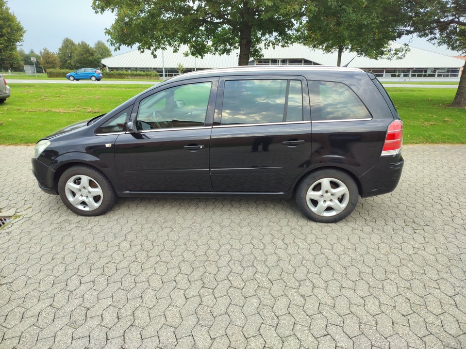 Opel Zafira 1,8 Limited 7prs 5d
