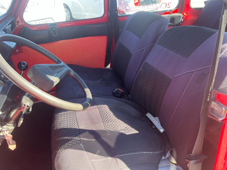 Citroën 2CV 0,6  4d