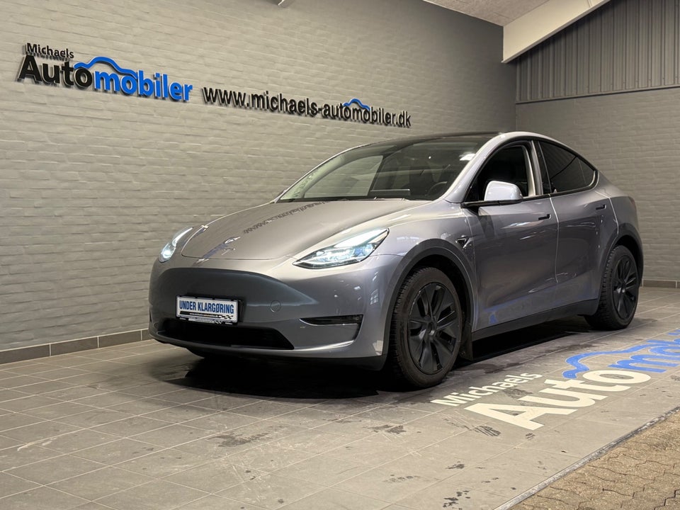 Tesla Model Y Long Range AWD 5d