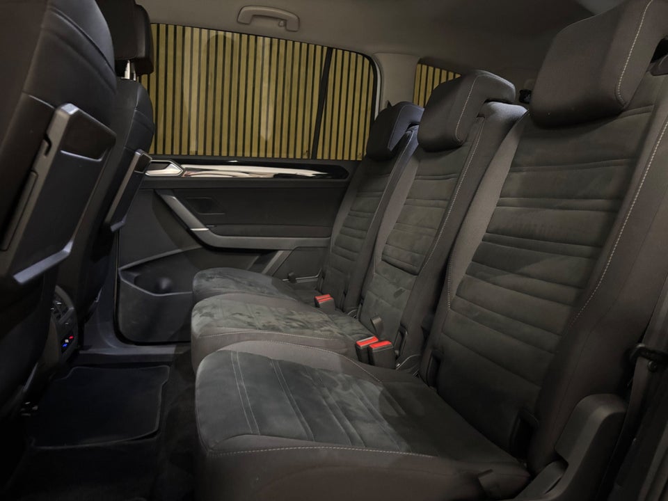 VW Touran 2,0 TDi 190 Highline DSG 7prs 5d
