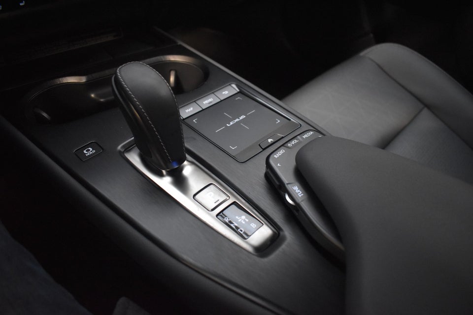 Lexus UX300e Luxury 5d
