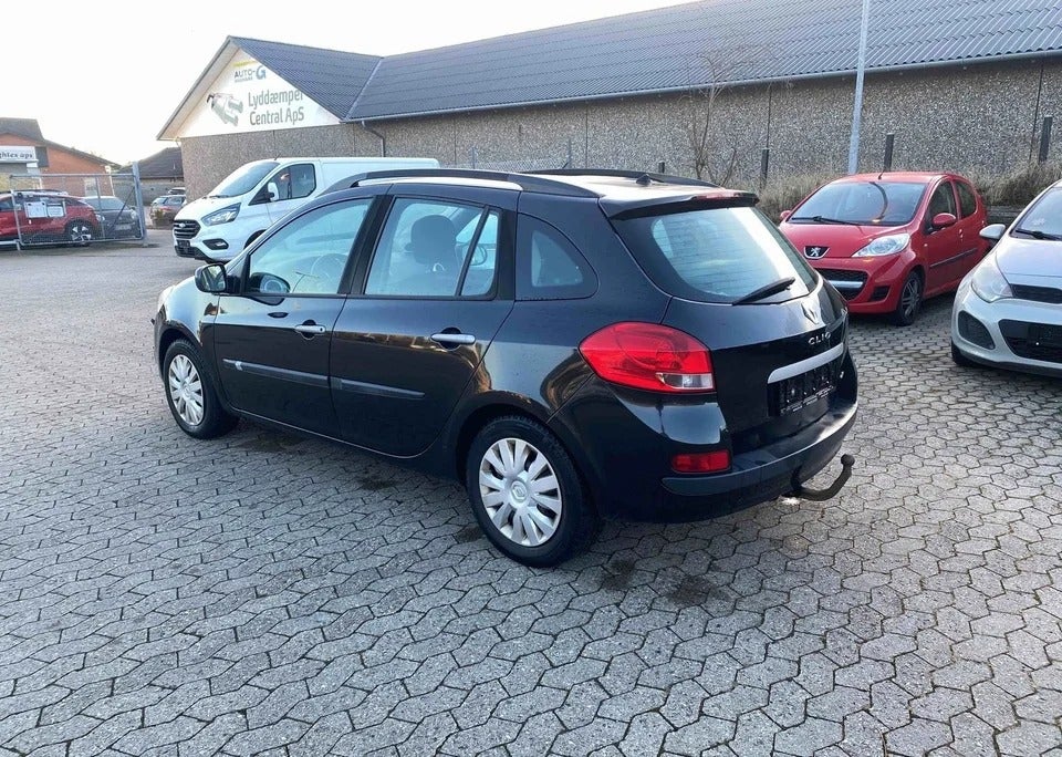 Renault Clio III 1,5 dCi 75 Avantage Sport Tourer 5d