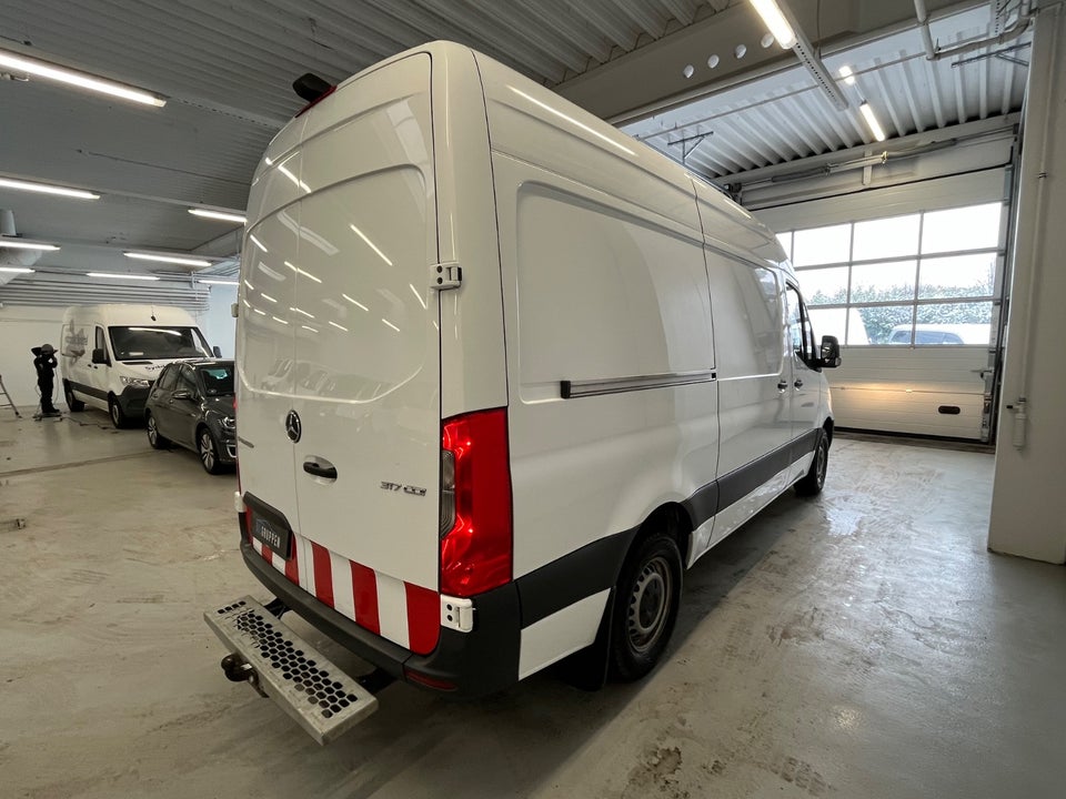Mercedes Sprinter 317 2,0 CDi A2 Kassevogn aut. RWD