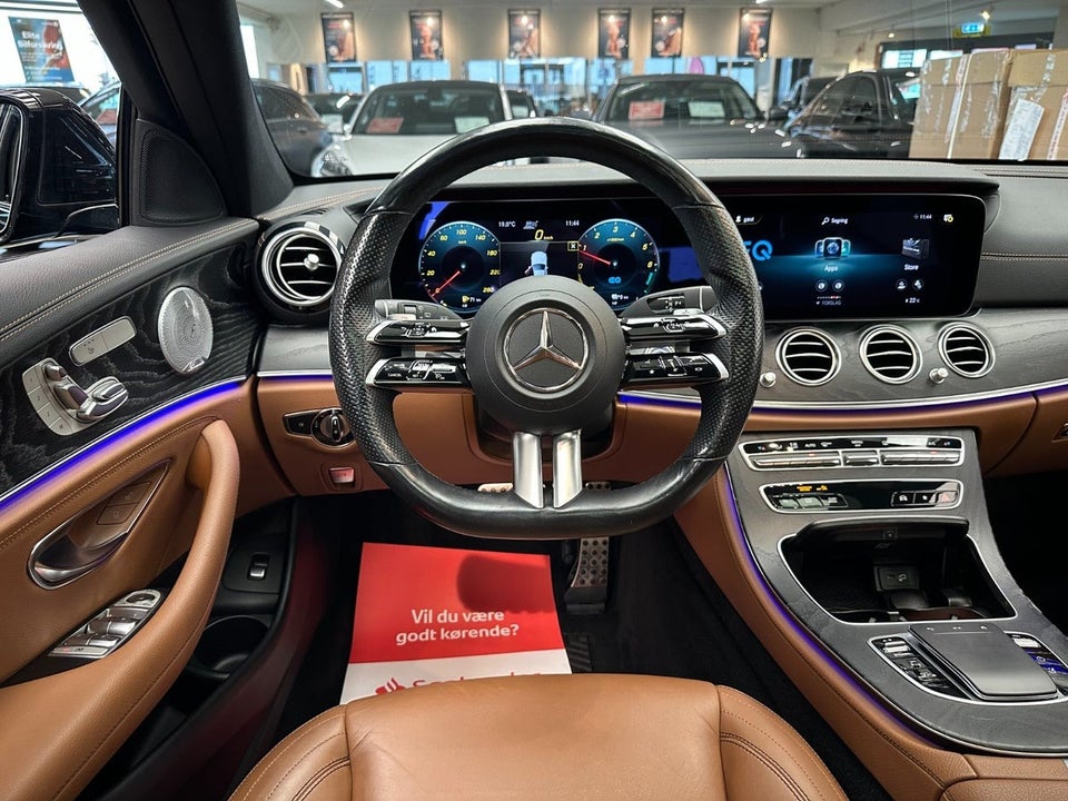 Mercedes E300 de 2,0 AMG Line stc. aut. 5d