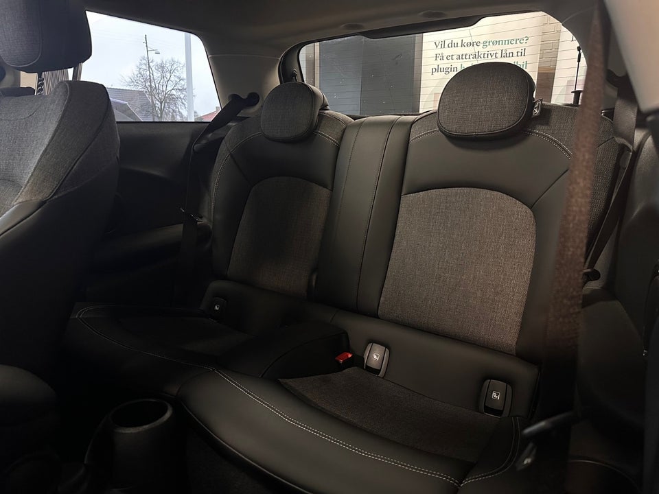 MINI Cooper SE Maximise 3d