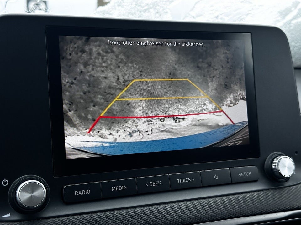 Hyundai Kona 39 EV Essential 5d