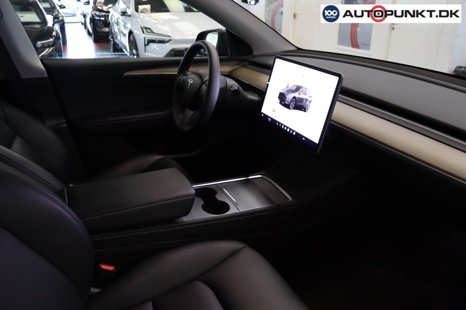 Tesla Model Y Long Range AWD 5d