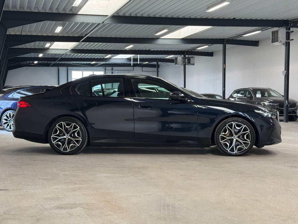 BMW i5 eDrive40 M-Sport 4d