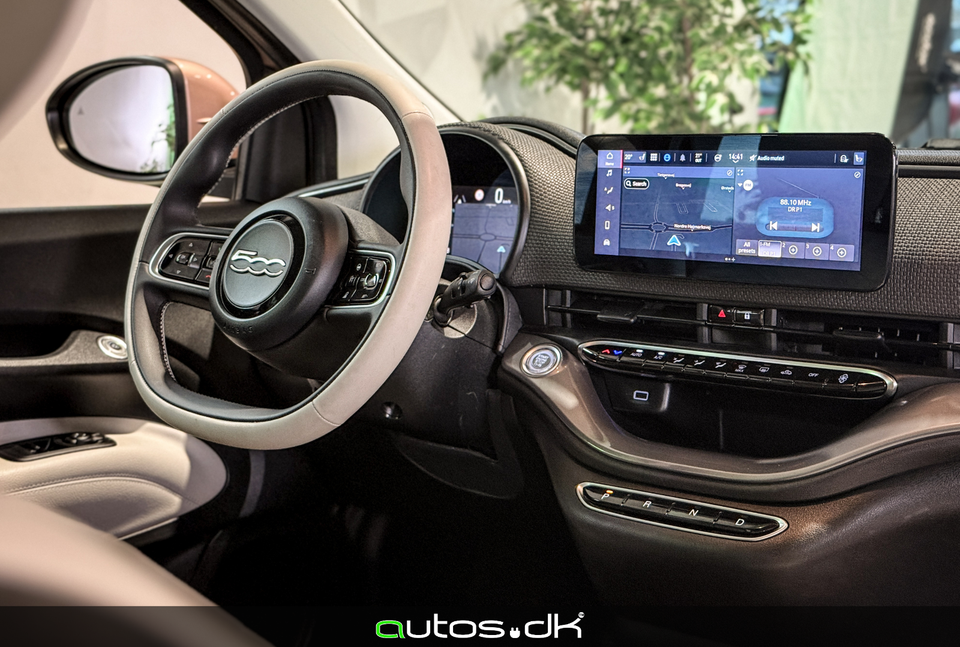 Fiat 500e 42 la Prima 3+1 4d