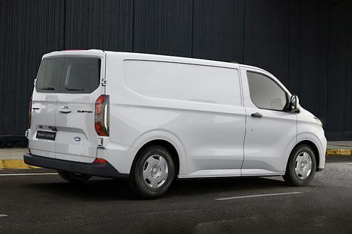 Ford Transit Custom 320L 2,5 PHEV Trend CVT