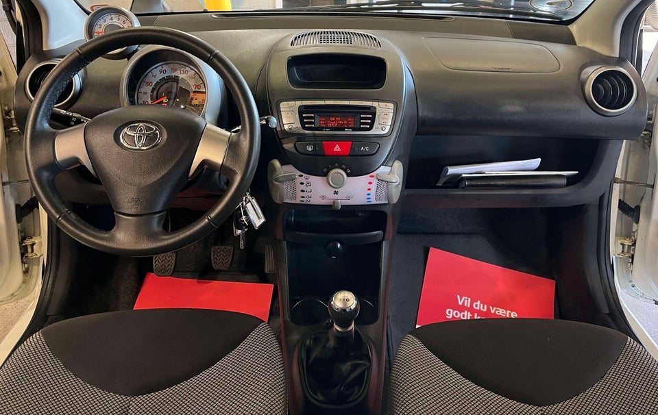 Toyota Aygo 1,0 VVT-i T2 5d