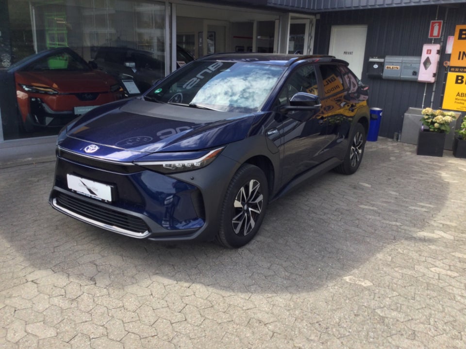 Toyota bZ4X Active 5d