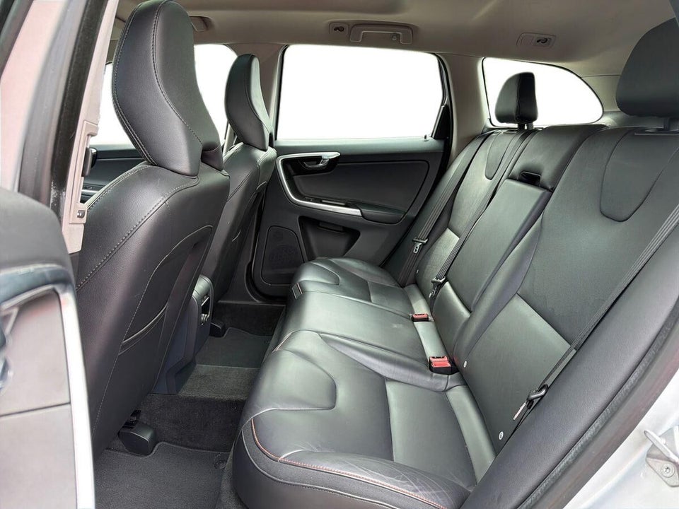 Volvo XC60 2,0 D4 190 Momentum aut. 5d
