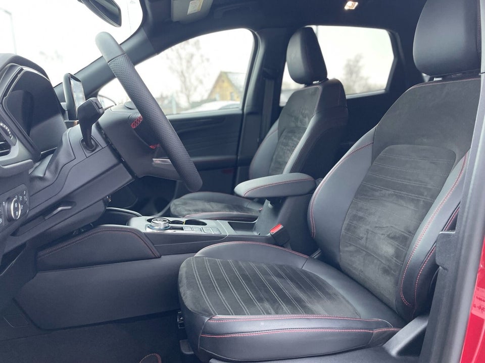 Ford Kuga 2,5 PHEV ST-Line X CVT 5d