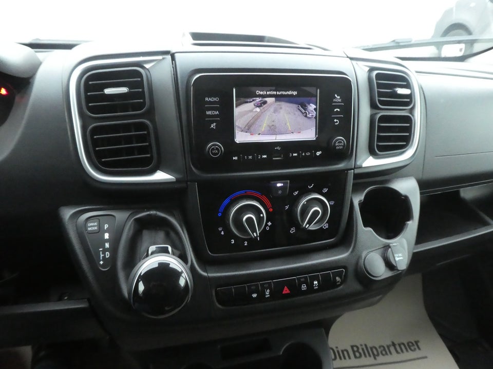 Peugeot Boxer 335 2,2 BlueHDi 140 L3H2 Premium EAT8