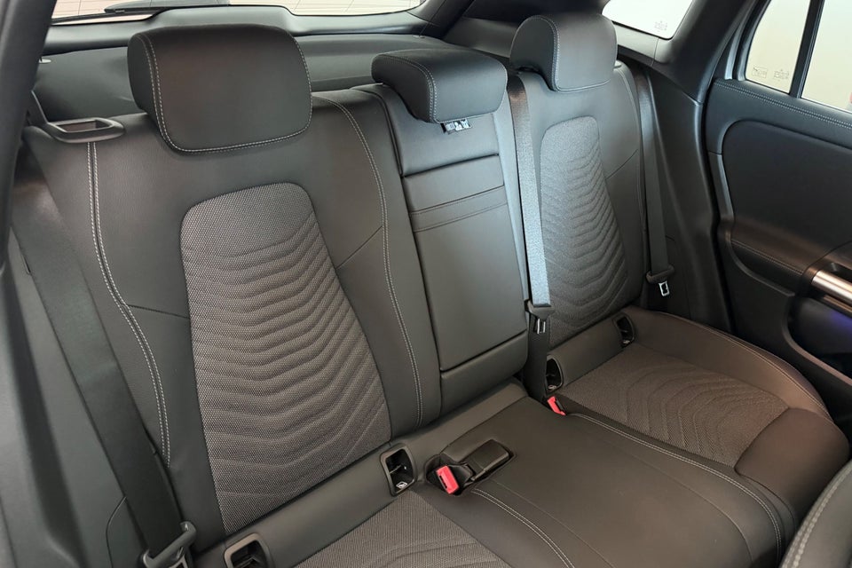Mercedes EQA250+ Progressive 5d