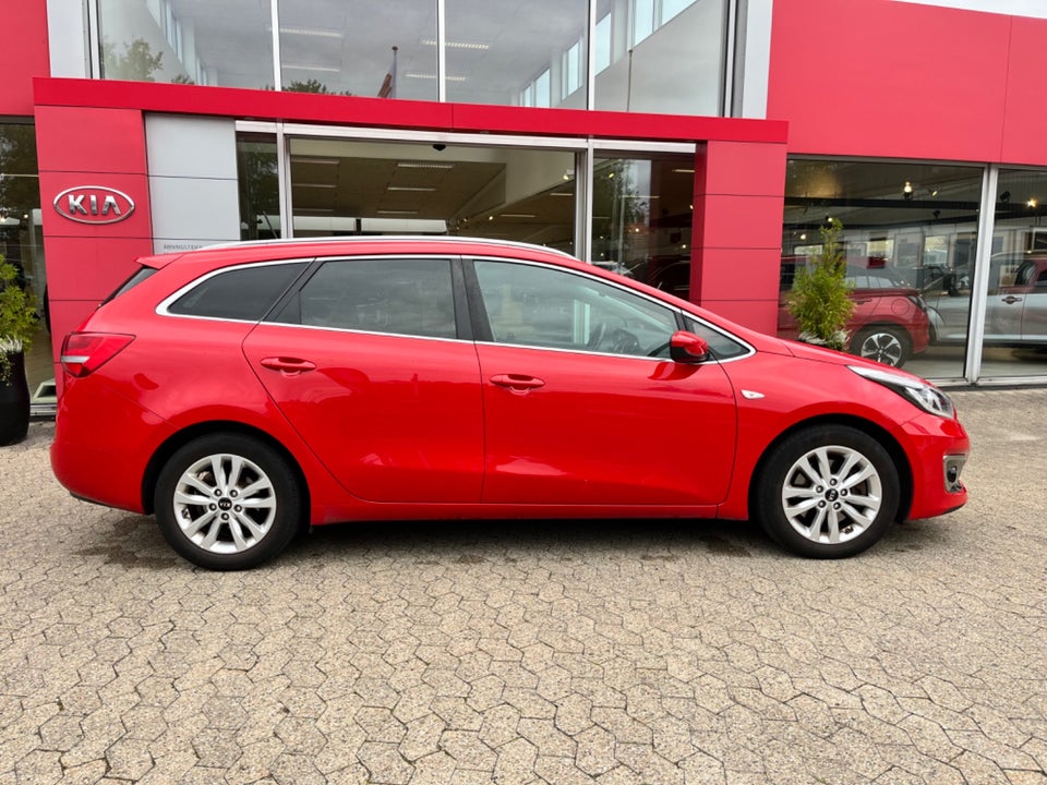 Kia Ceed 1,6 CRDi 136 Attraction SW 5d