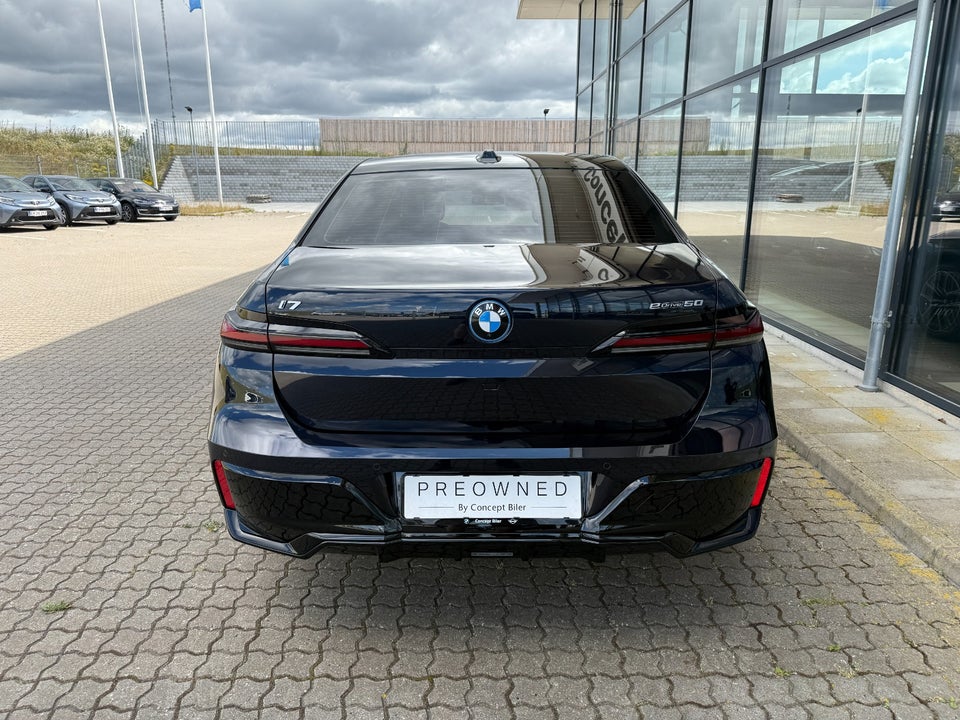 BMW i7 eDrive50 M-Sport 4d