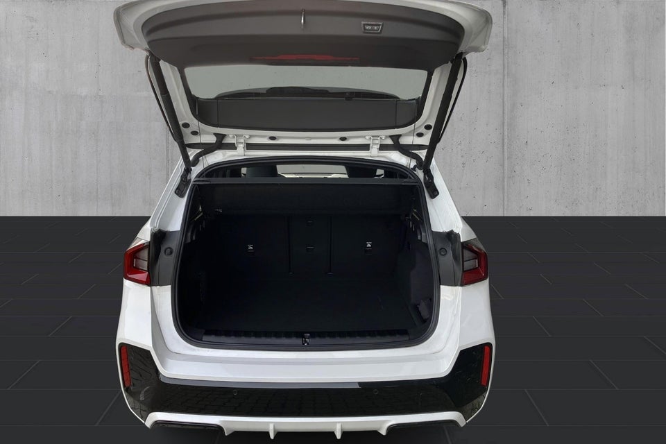 BMW iX1 eDrive20 M-Sport 5d