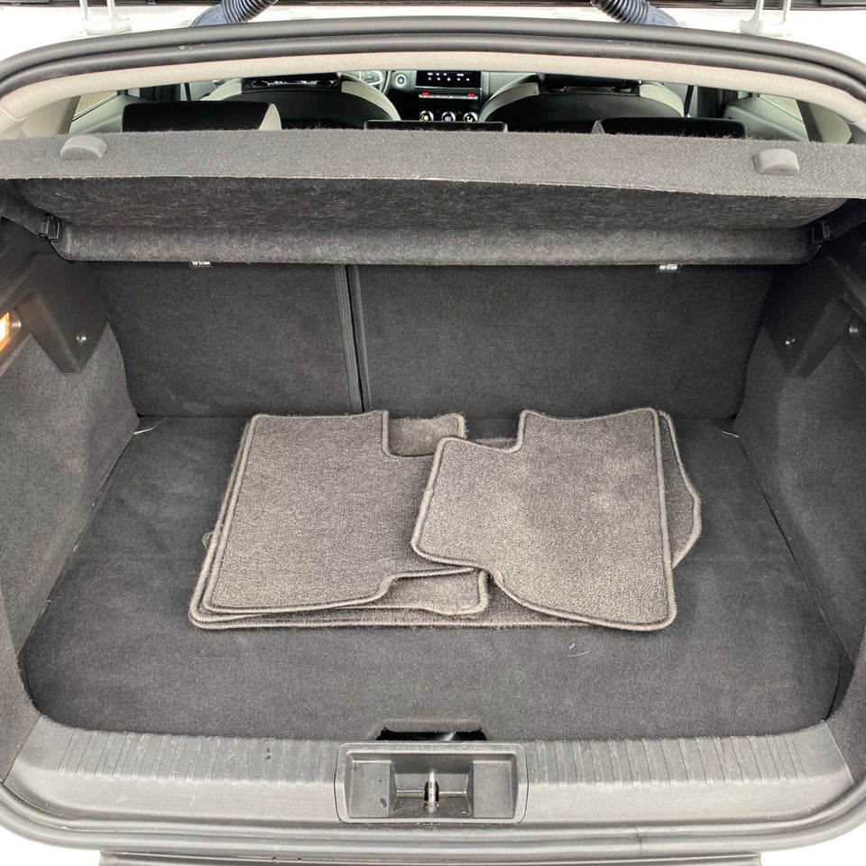 Renault Captur 1,6 E-Tech Intens 5d