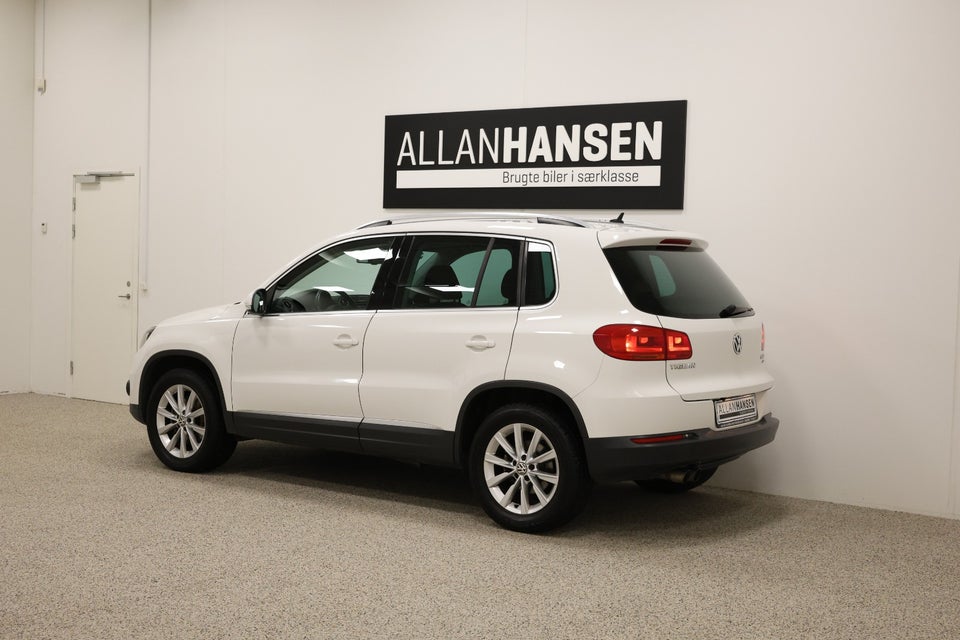 VW Tiguan 2,0 TDi 140 Sport & Style BMT 5d