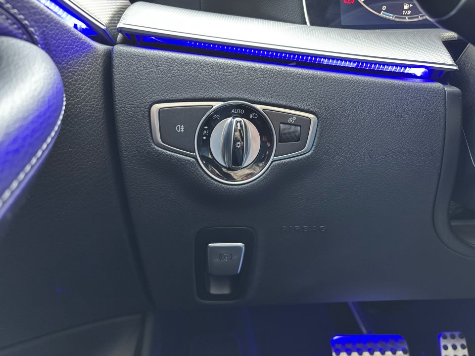 Mercedes E220 d 2,0 AMG Line aut. 4d