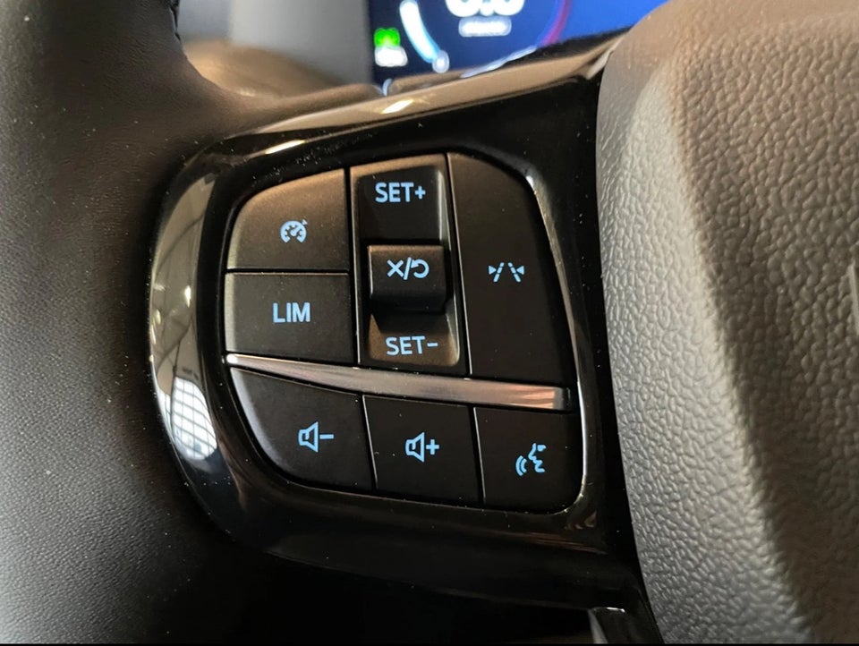 Ford Transit Custom 320L 2,0 EcoBlue Trend