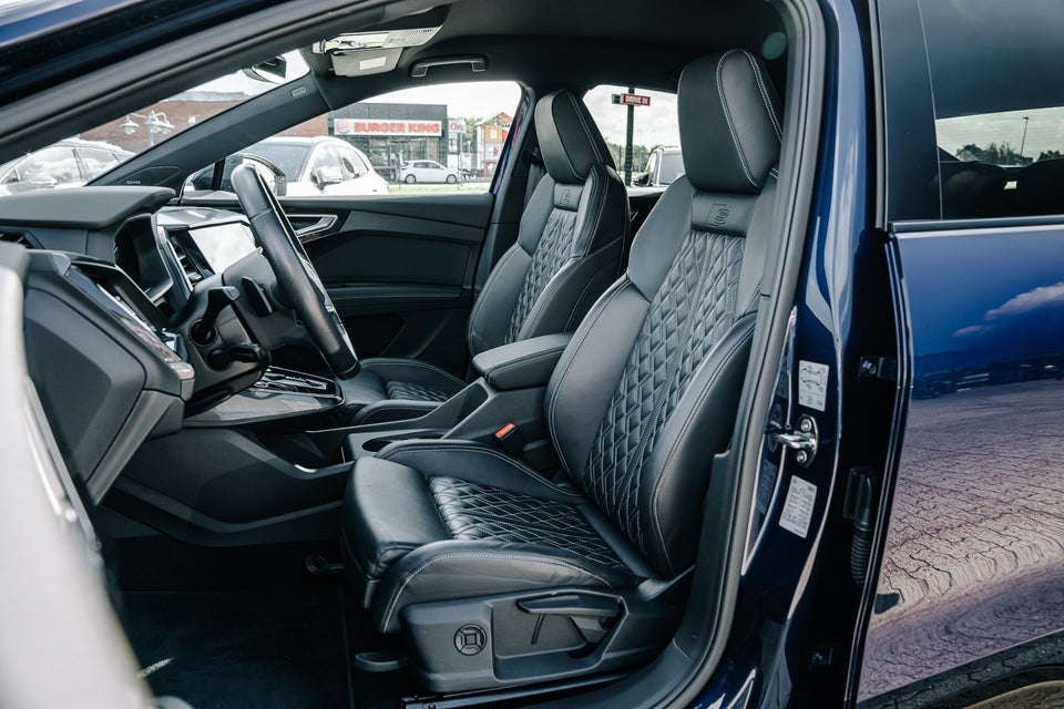 Audi Q4 e-tron 40 S-line Sportback 5d