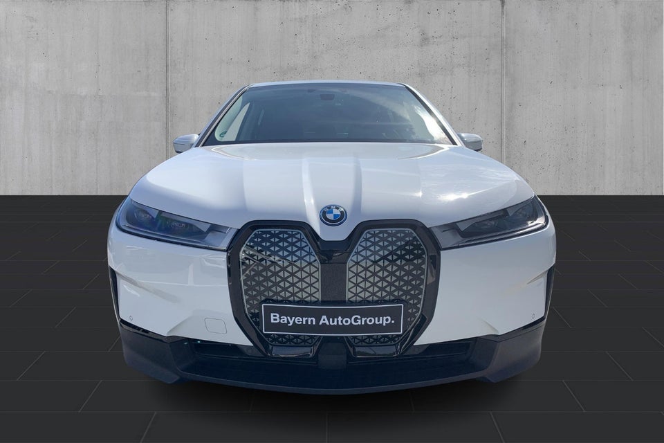 BMW iX xDrive40 5d