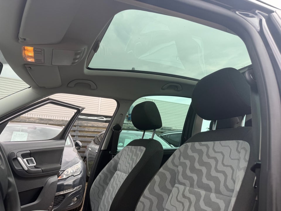 Skoda Roomster 1,6 16V Comfort 5d