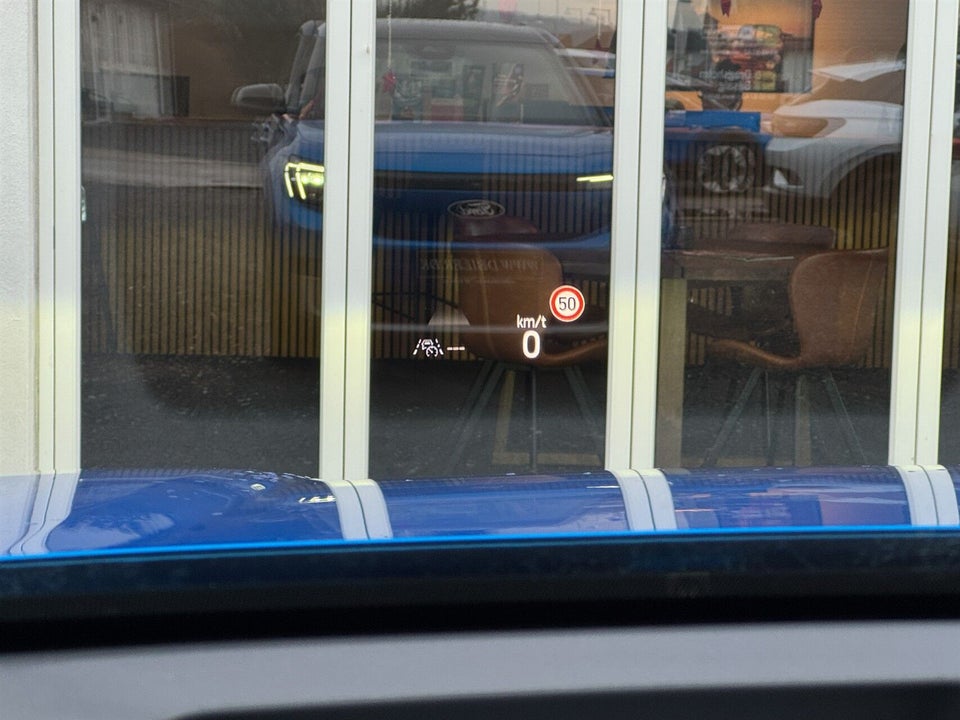 Ford Explorer 82 Premium Extended Range 5d