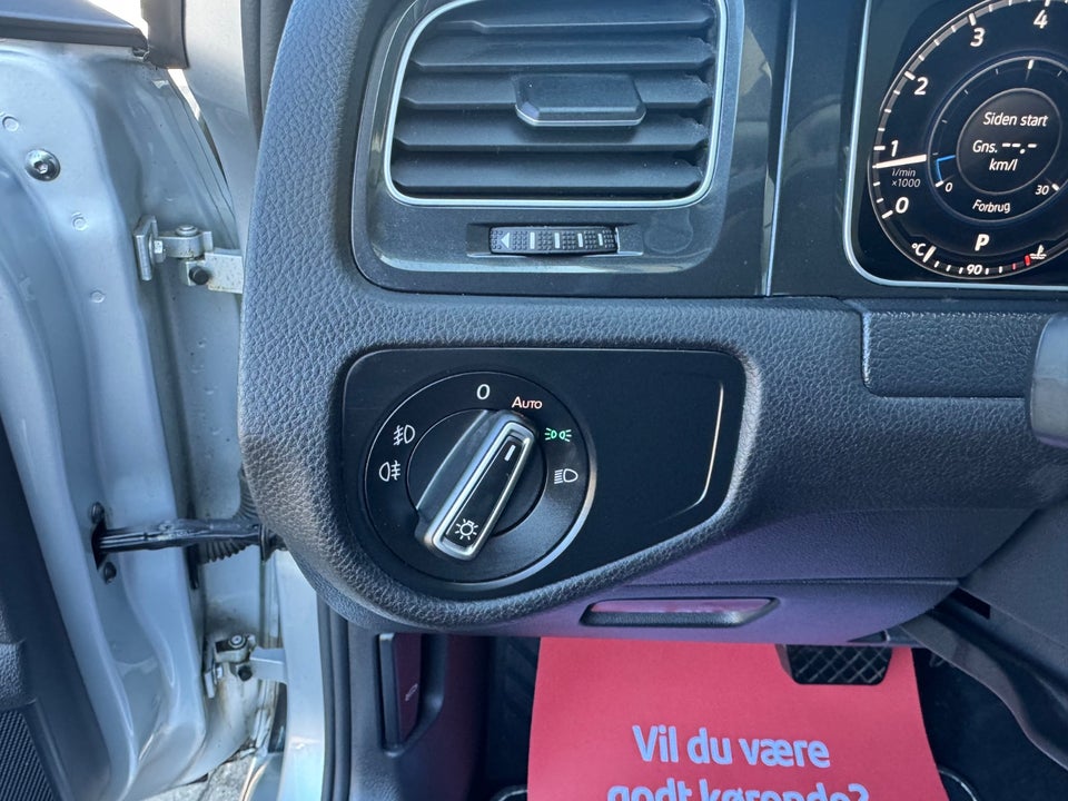 VW Golf VII 1,5 TSi 130 Comfortline Variant DSG 5d