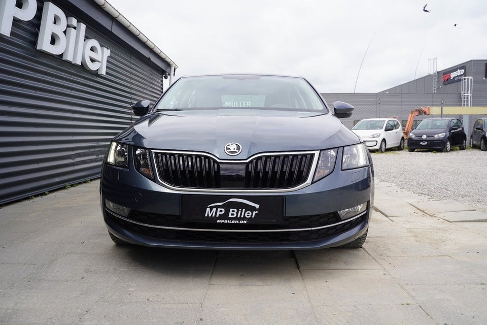 Skoda Octavia 1,6 TDi 115 Style DSG 5d