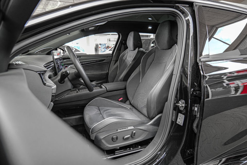 VW ID.7 77 Pro Tourer 5d