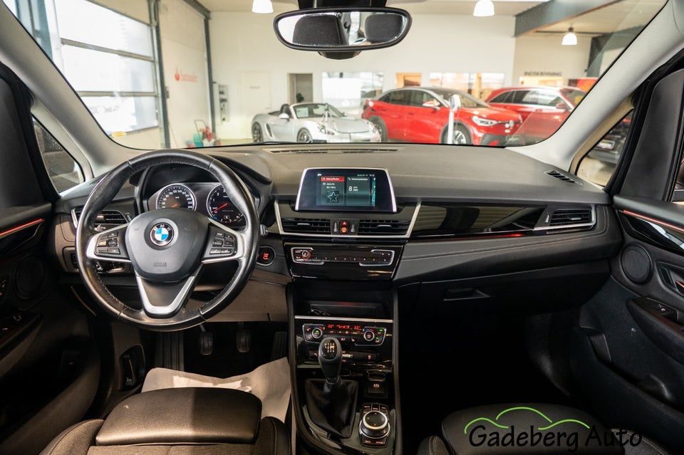 BMW 216i 1,5 Gran Tourer Sport Line 7prs 5d