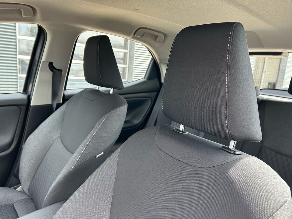 Toyota Yaris 1,5 Hybrid Active Tech e-CVT 5d