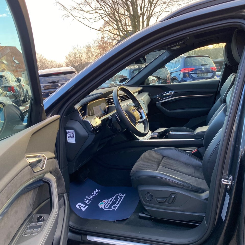 Audi e-tron 50 S-line quattro 5d