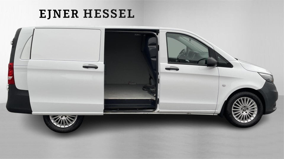 Mercedes eVito 129 Tourer PRO L Van