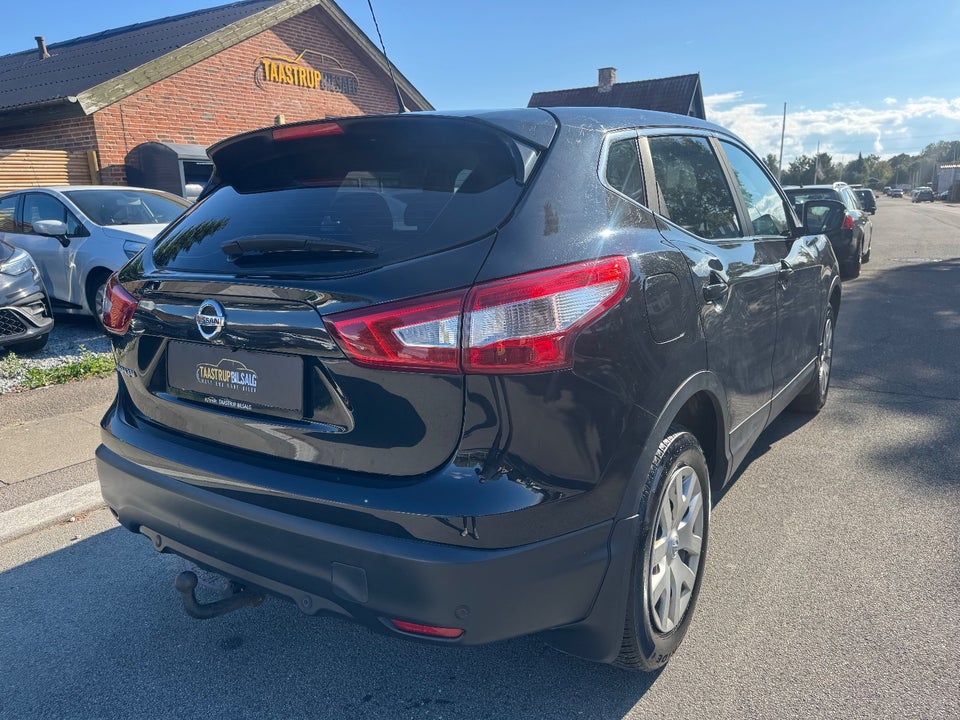 Nissan Qashqai 1,2 Dig-T 115 Acenta 5d