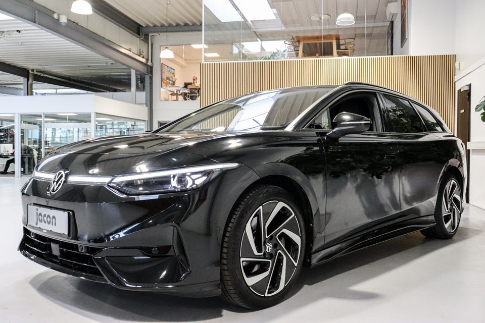 VW ID.7 77 Style Tourer 5d