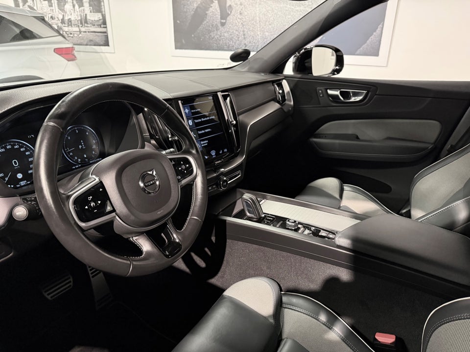 Volvo XC60 2,0 B4 197 R-Design aut. 5d